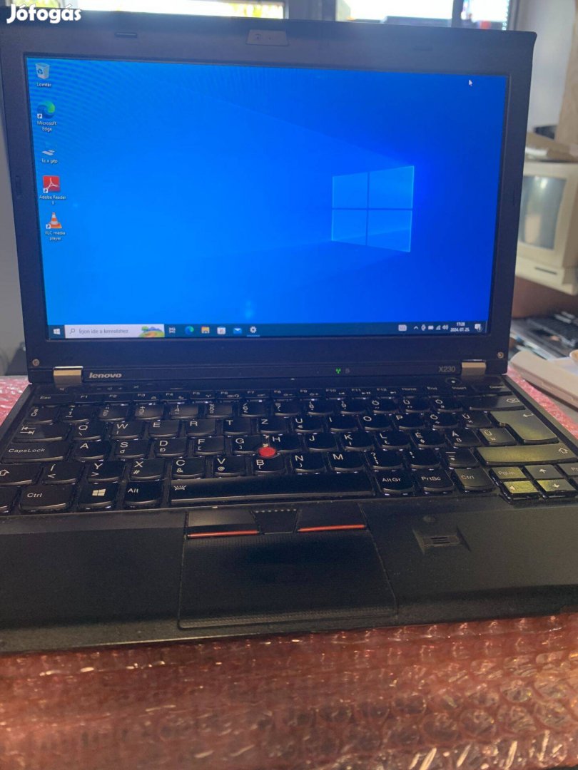 Lenovo netbook: i5/8GB RAM/256GB SSD, világító billentyű,3hó.gar