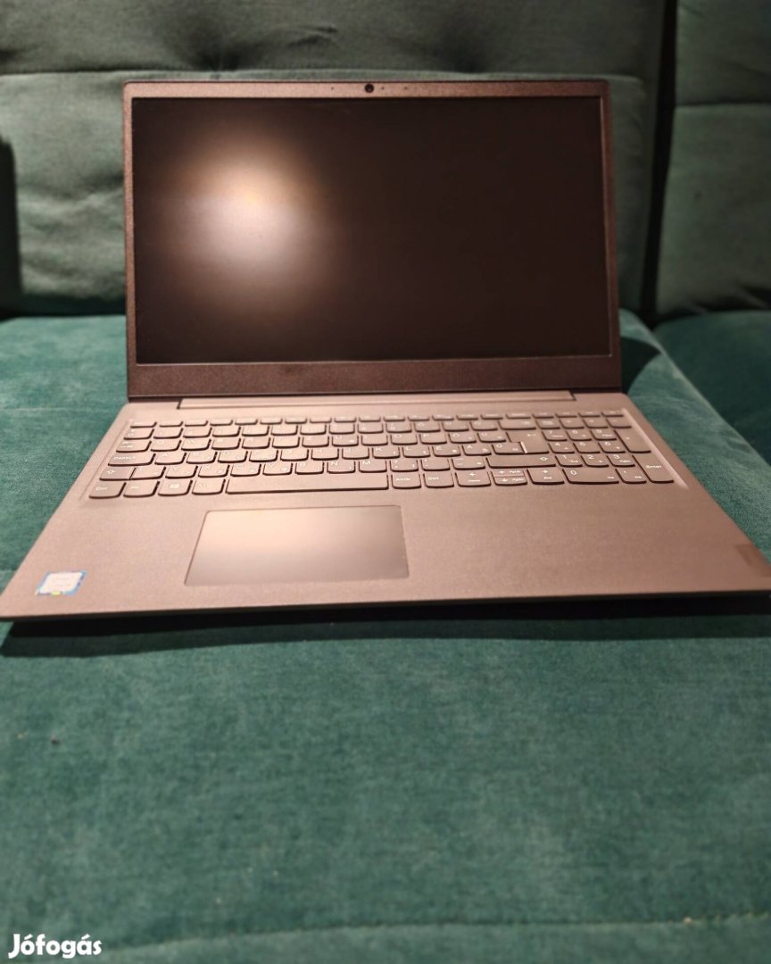 Lenovo v15 Iwl 81YE laptop, kiváló állapotban 