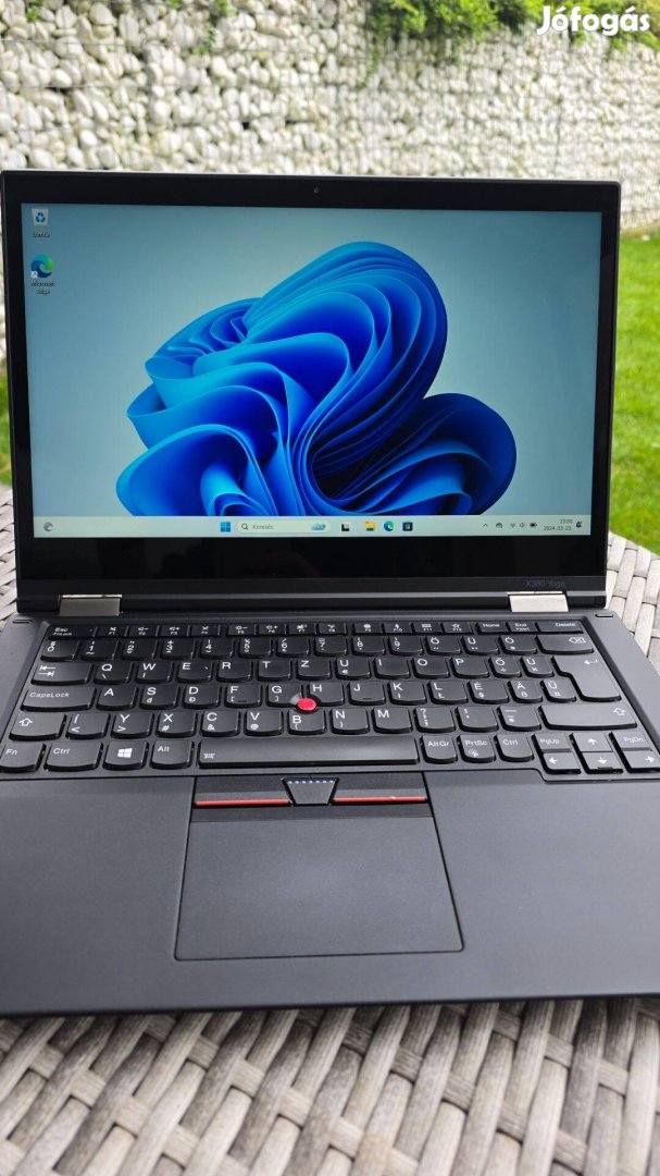 Lenovo yoga x380 notebook