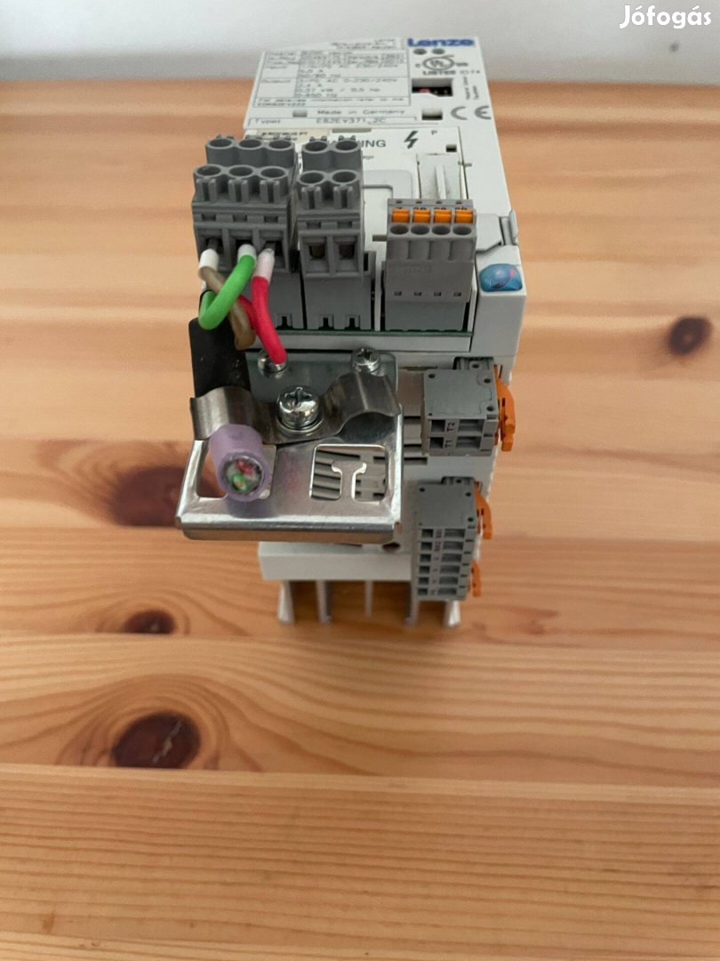 Lenze 8200 frekvenciaváltó, profibusz