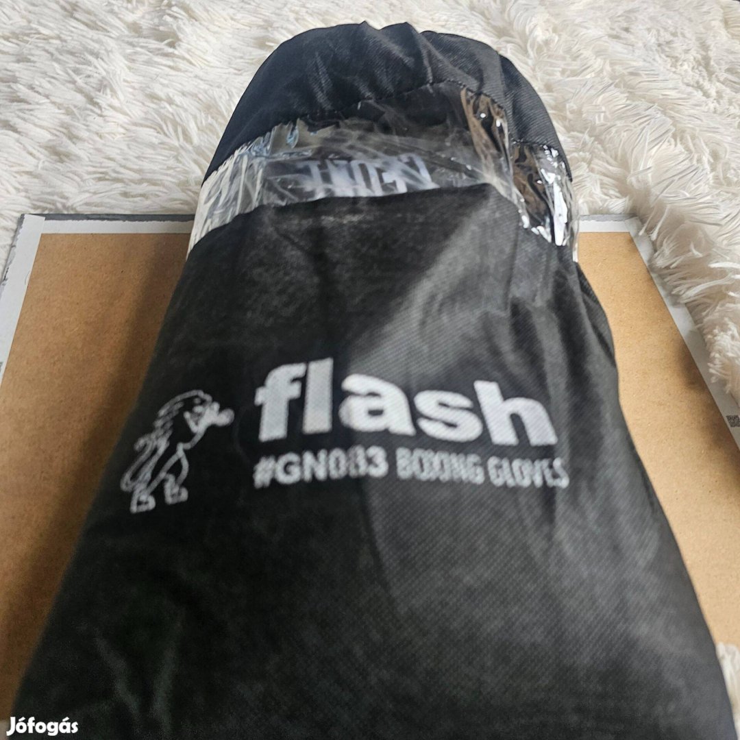 Leone Flash boxkesztyű 14 oz, fekete új gyári csomagolás