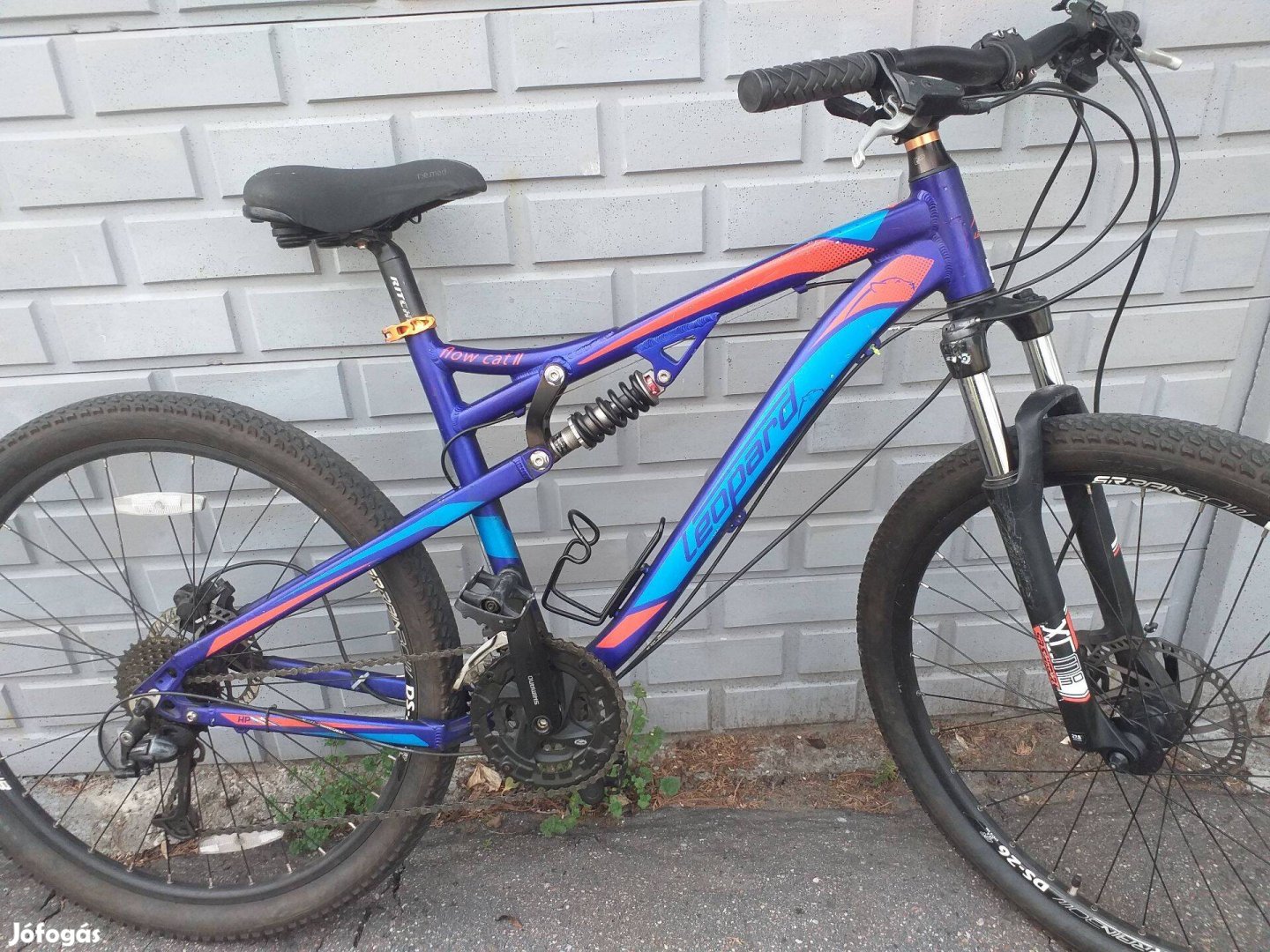 Leopard 27,5 hidraolikus fék, Deore váltó, FSA, Ritchey, kerékpár