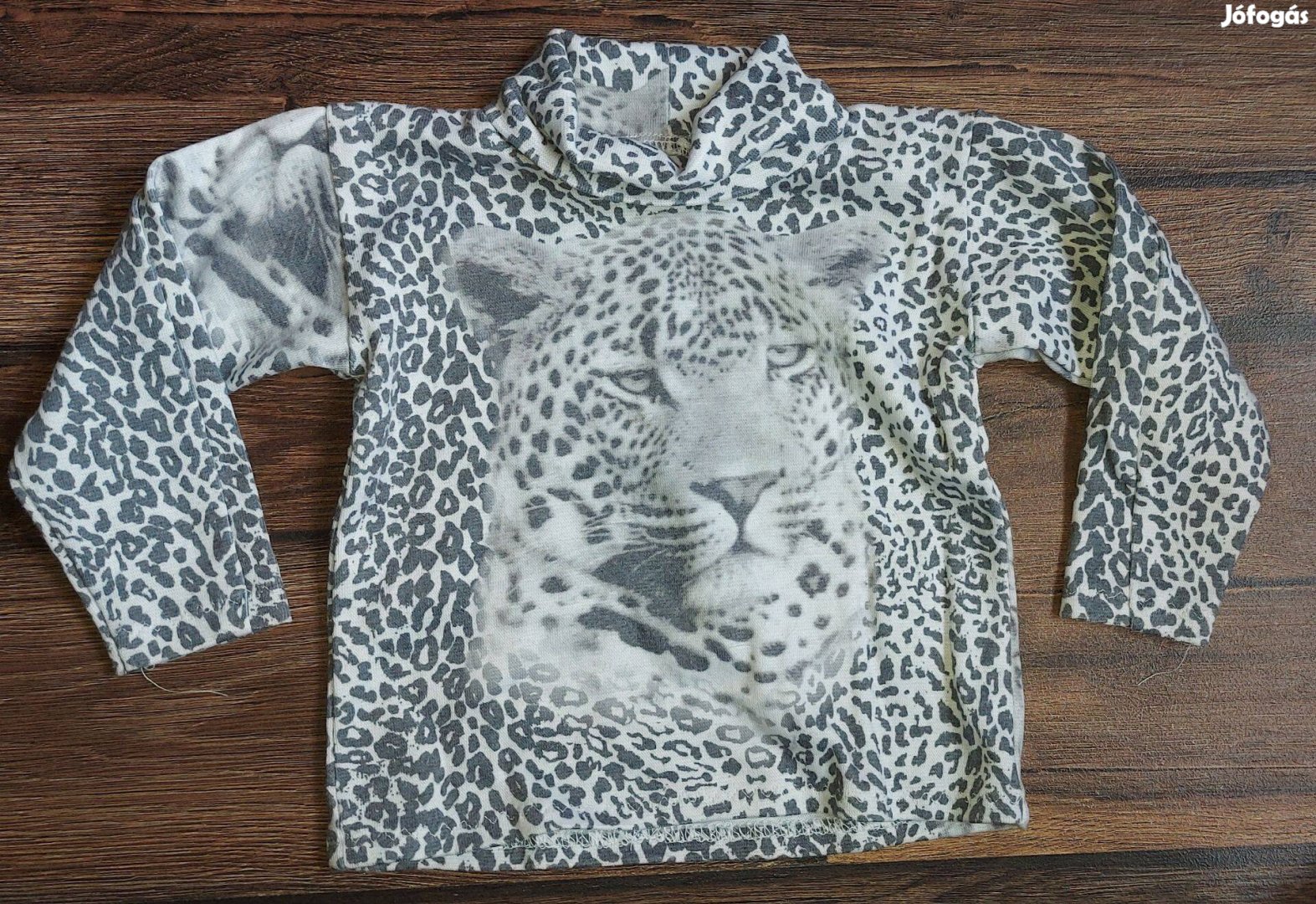 Leopárdmintás garbós nyakú felső