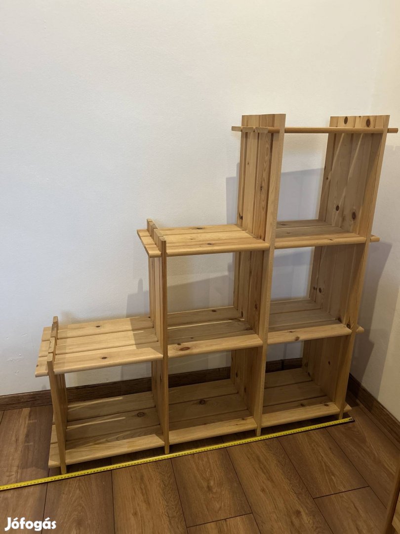 Lépcsős fenyő polcos szekrény