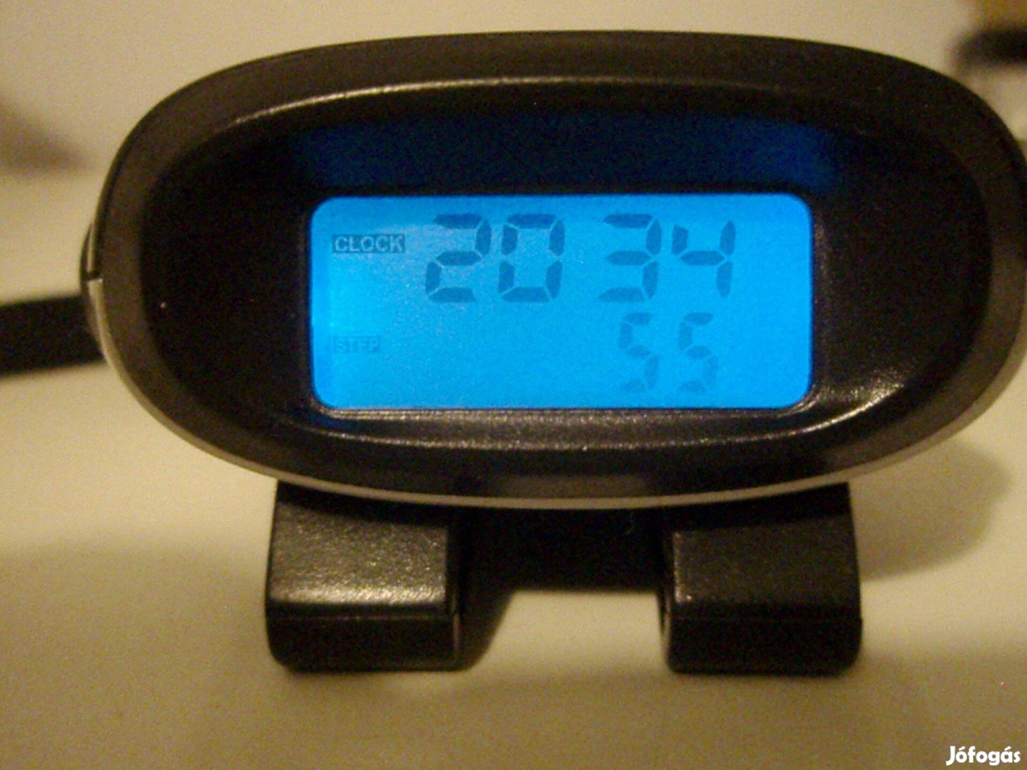 Lépésszámláló (Németül beszélő) - riasztó - hőmérő - óra - kcal
