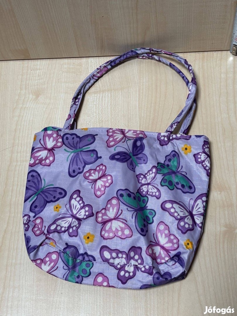 Lepkés, pillangós kistáska óvodás kislánynak