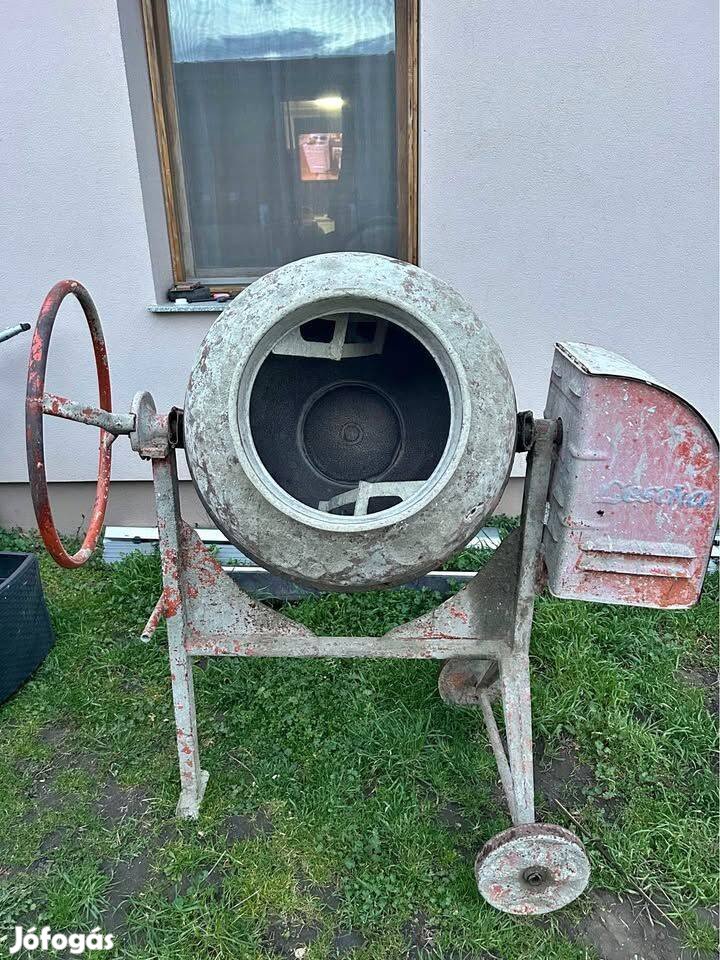 Lescha betonkeverő