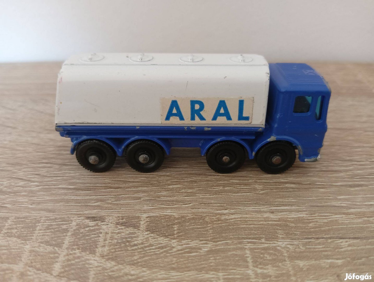 Lesney Matchbox RW 32 Leyland Petrol Tanker "Aral"