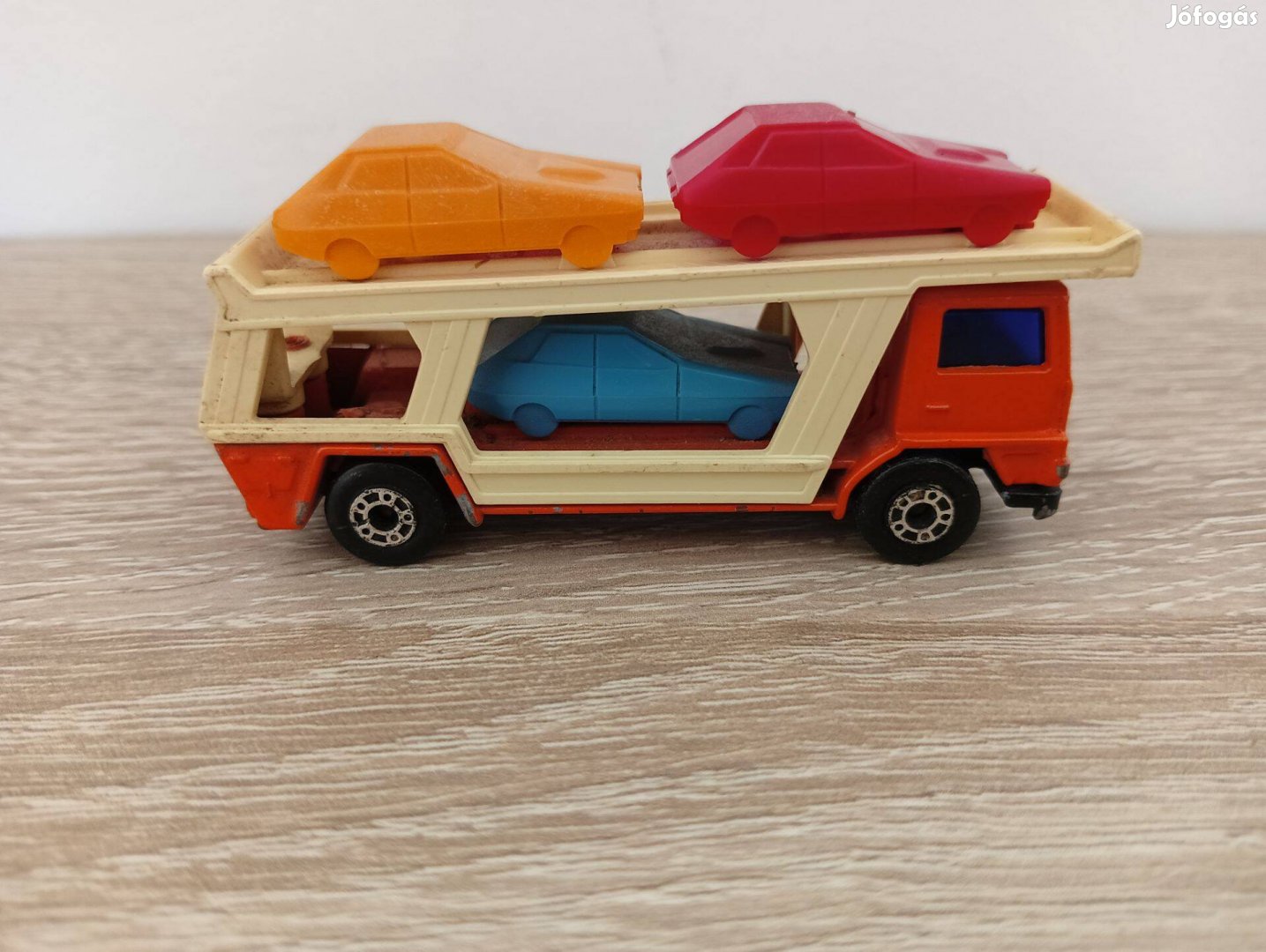 Lesney Matchbox Superfast 11 Car transporter orange cab