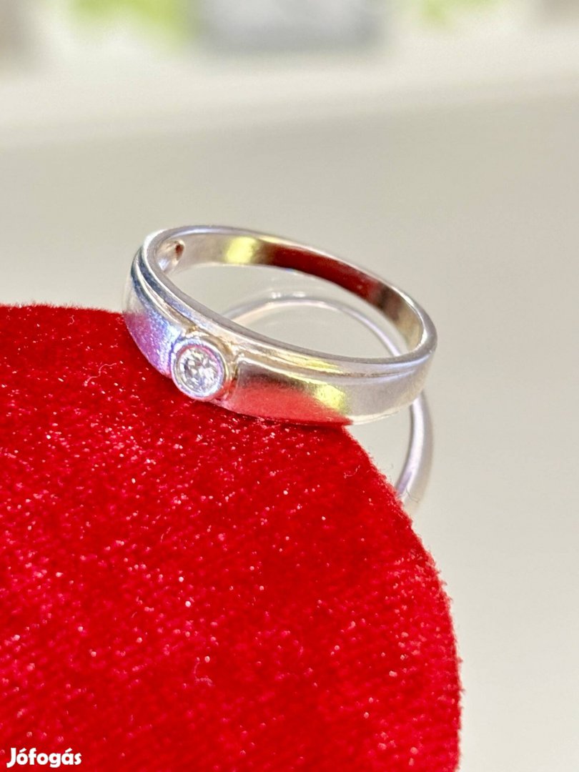 Letisztult-káprázatos ezüst gyűrű