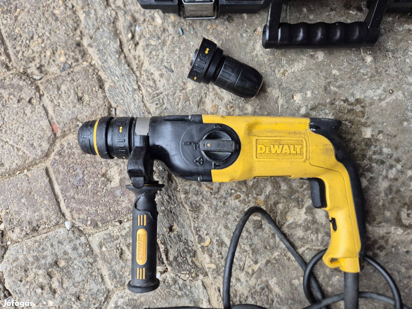 Levehető cseretokmányos dewalt fúrókalapács hilti