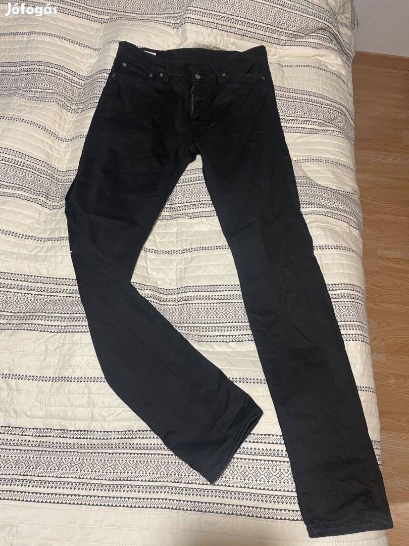 Levi's fekete férfi farmer