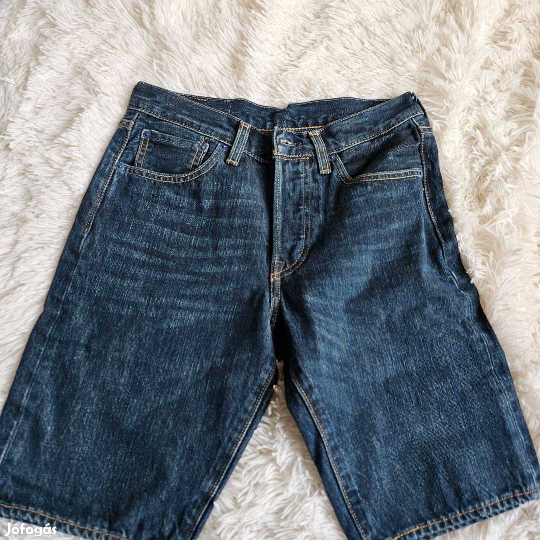 Levis eredeti 501 es rövidnadrág teljesen új 28 as méret