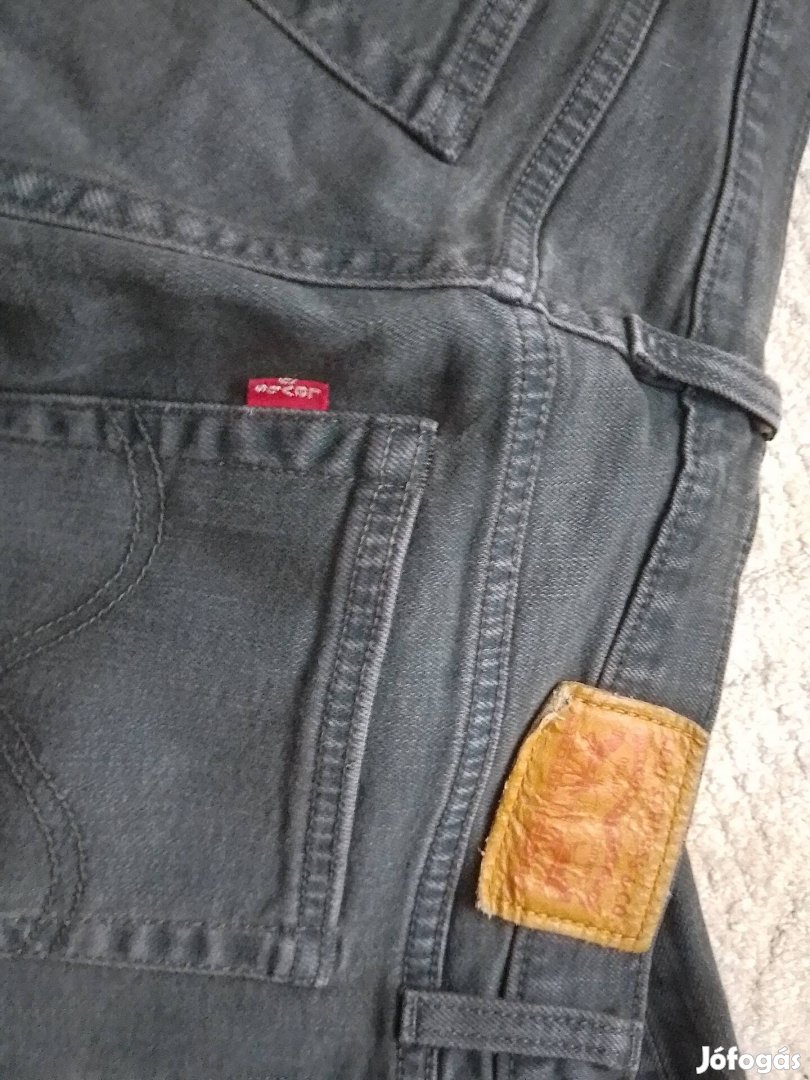 Levis farmernadrág 30-as