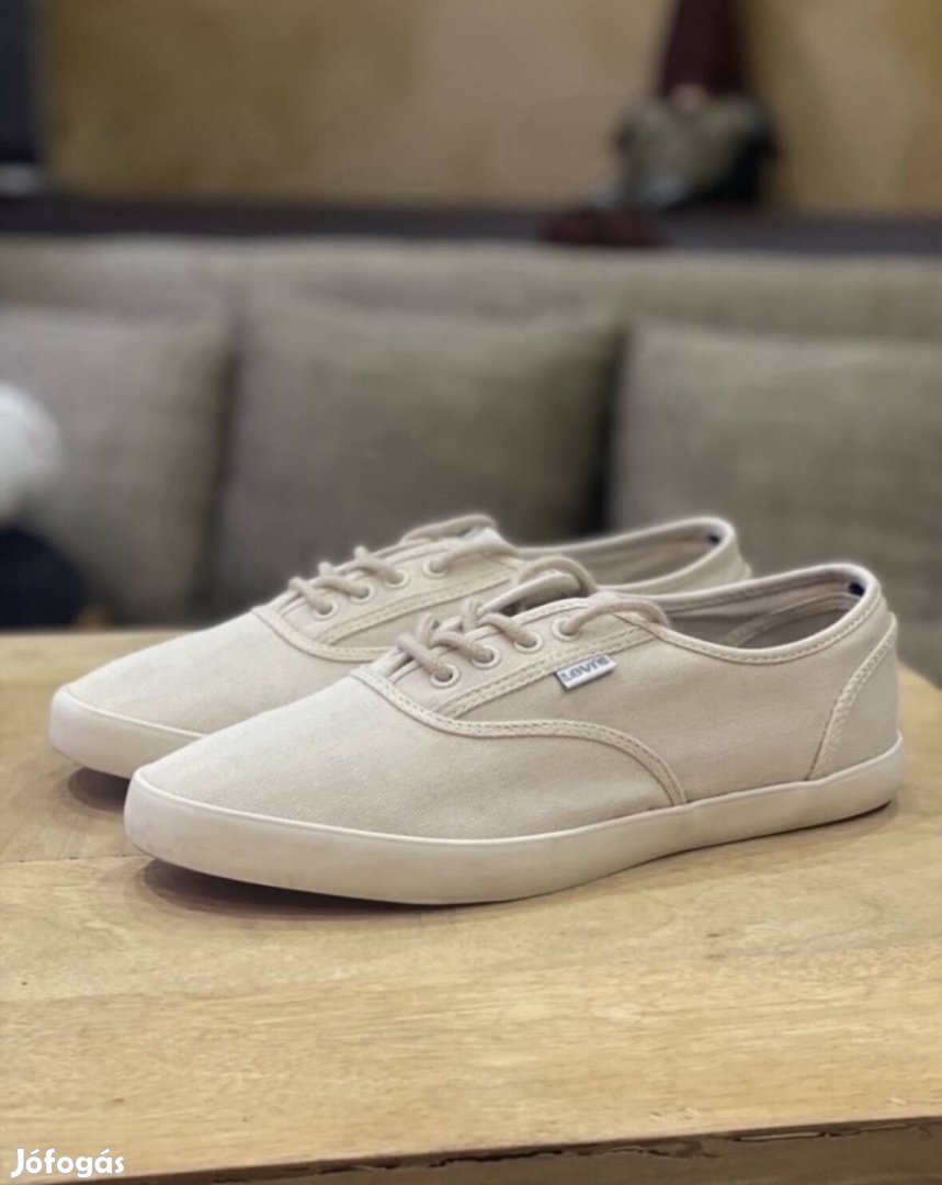 Levis fehér cipő unisex 40