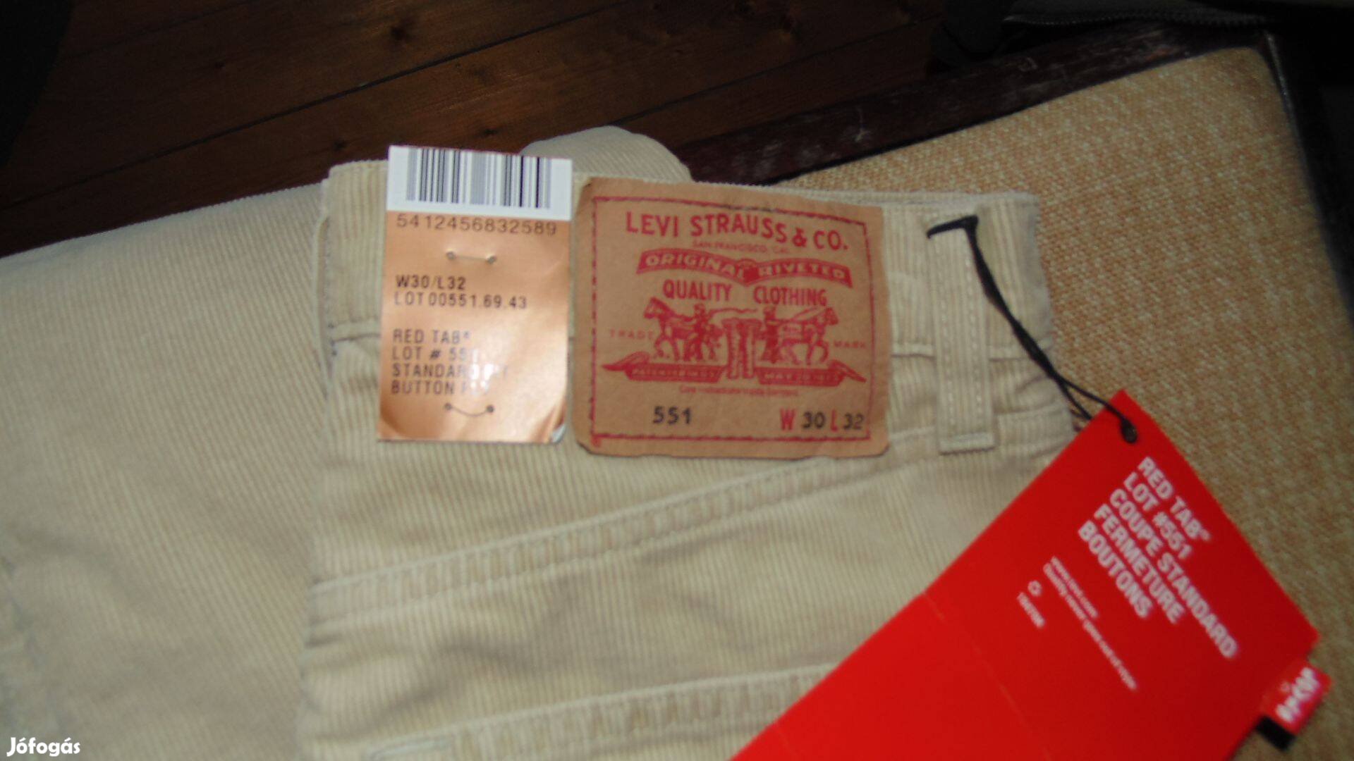 Levis nadrág 551 30/32 új