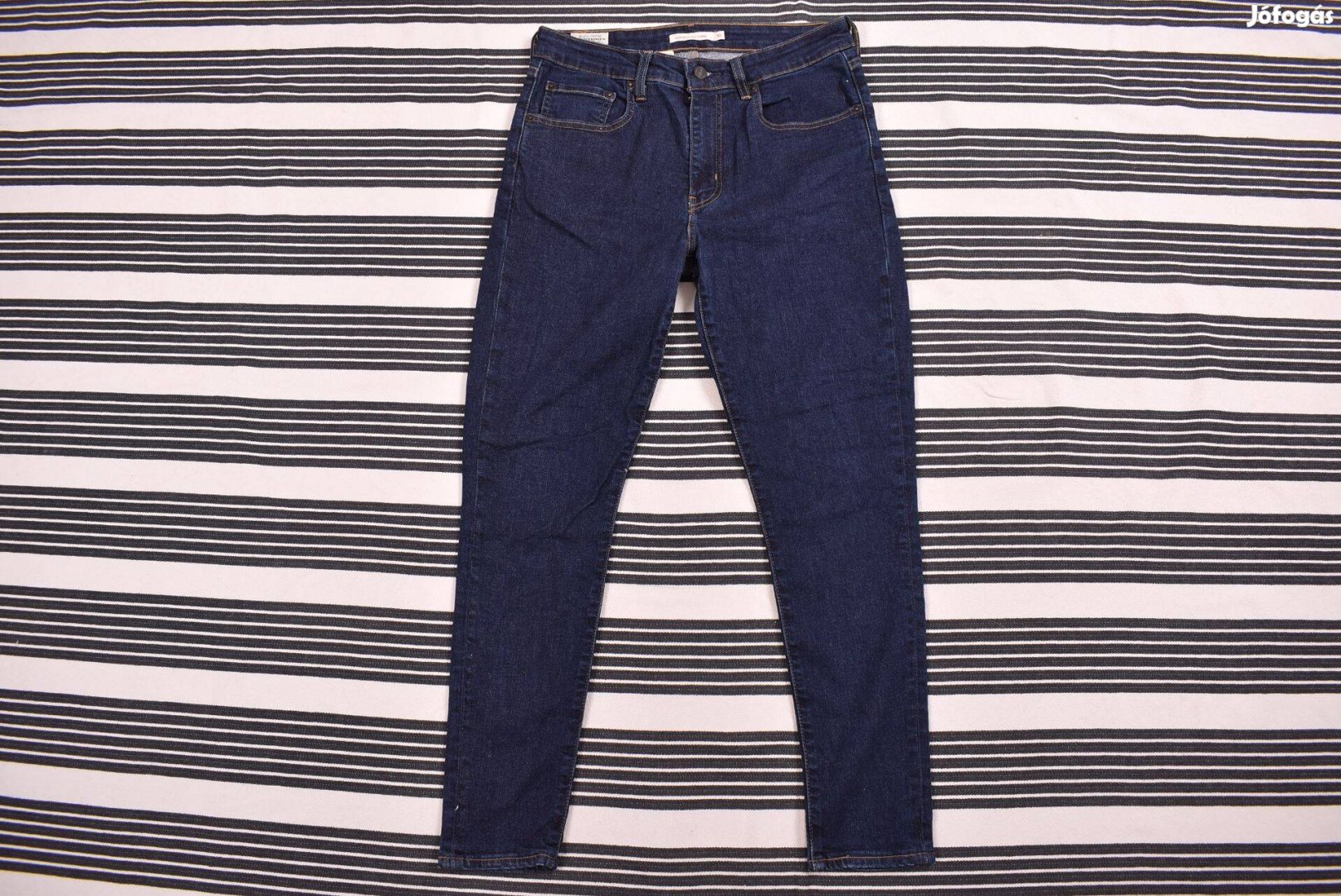Levis női farmer 543