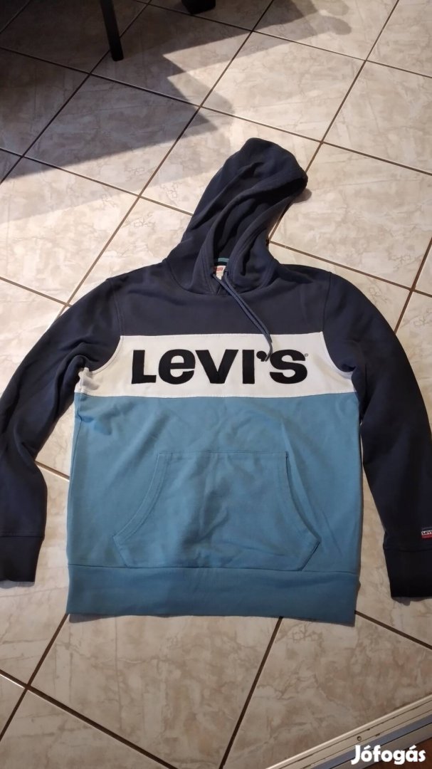 Levis pulcsi