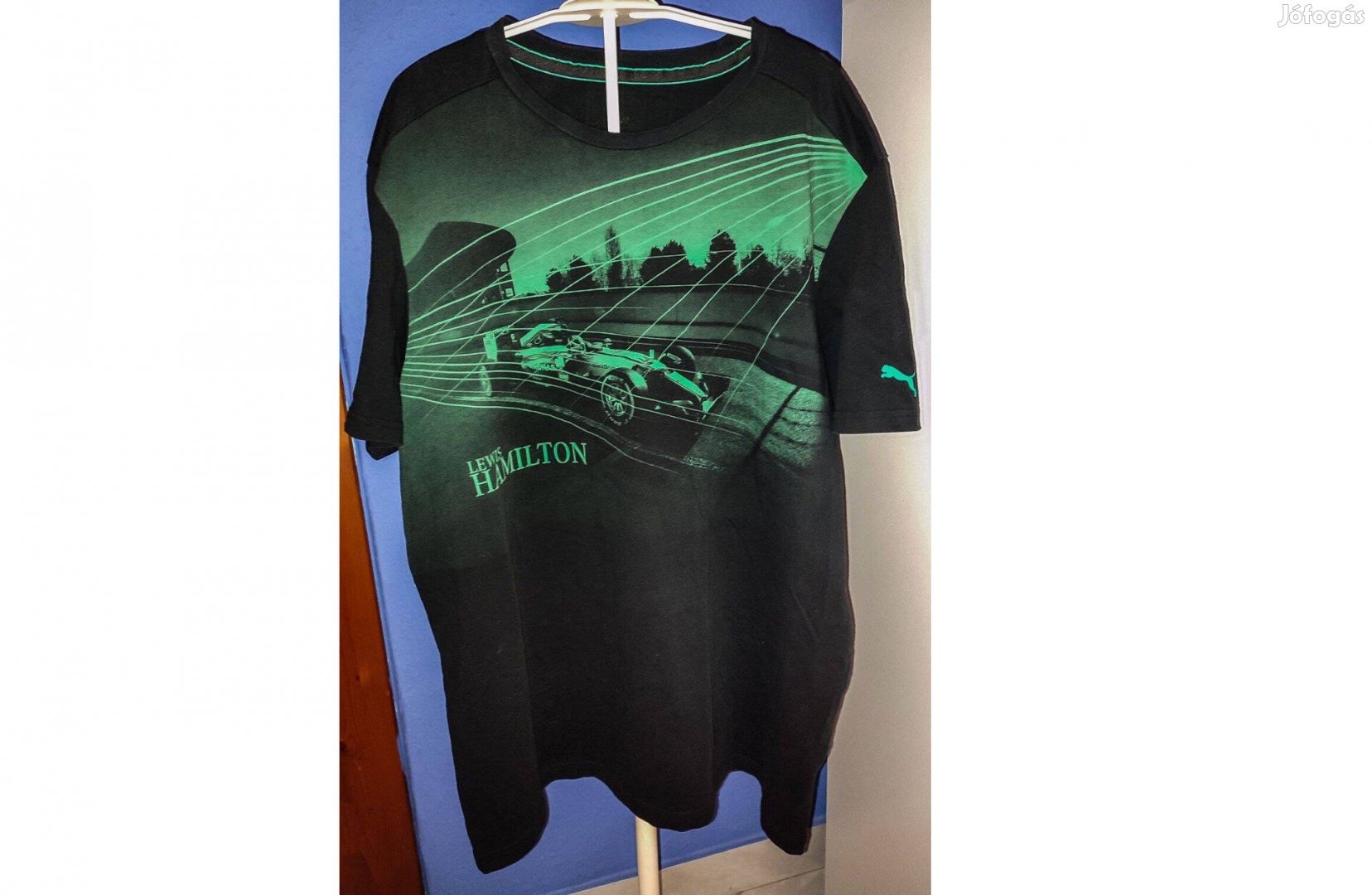 Lewis Hamilton - Mercedes Petronas fekete eredeti Puma póló (XL)