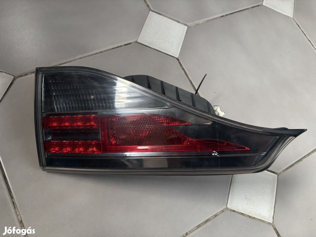 Lexus CT bal hátsó belső lámpa 8159176010