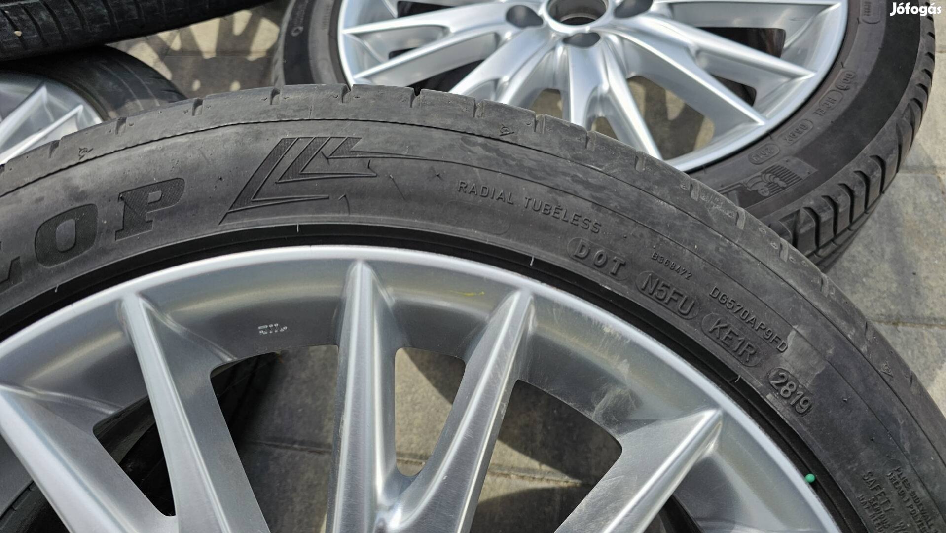 Lexus GS gyári 18as alufelni, nyári gumival