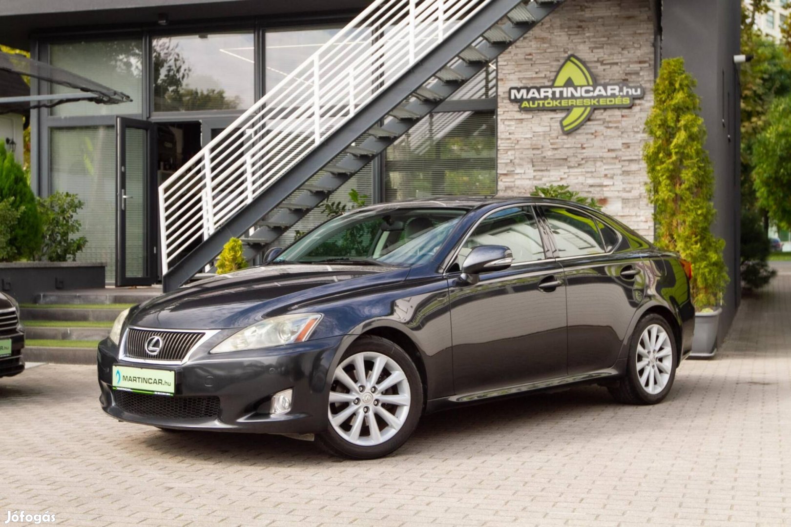 Lexus Is 220d Leather&Navigation Dark Grey Meta...