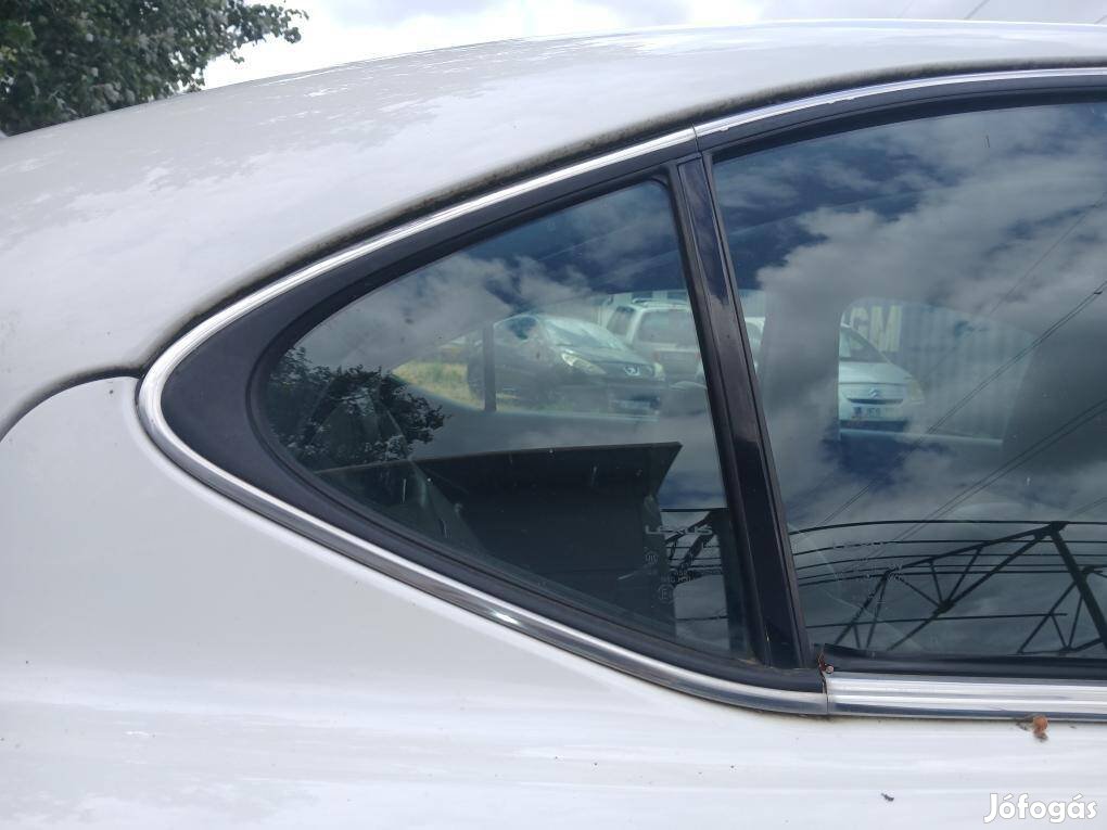 Lexus Is 220d jobb hátsó kis ablak üveg