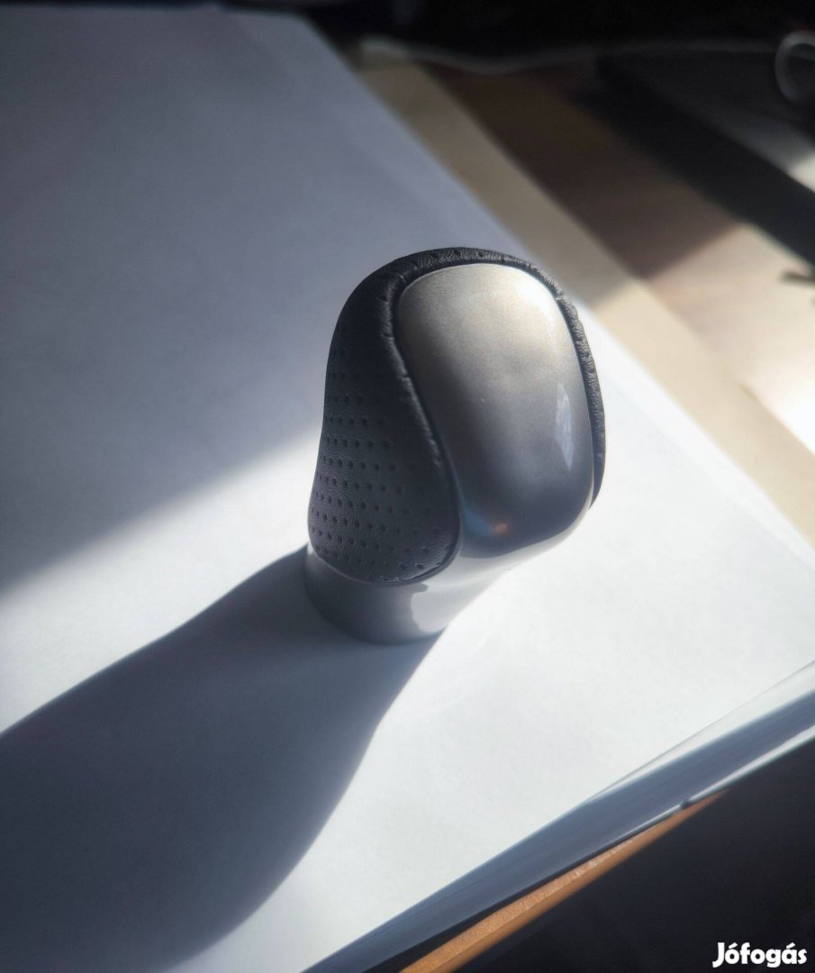 Lexus Is / Es / GS / RX / NX váltógomb Új, lyuggatott bőrrel