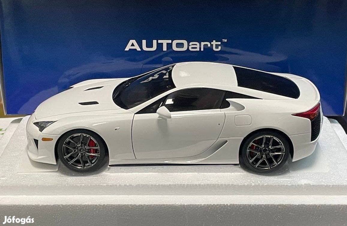 Lexus LFA 2012 Whitest White 1:18 1/18 Autoart Composite 78850