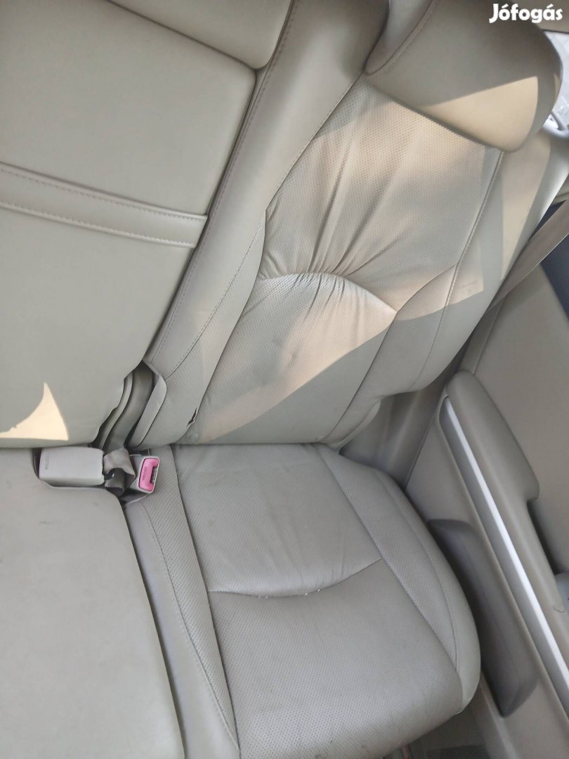 Lexus RX 400h bal hátsó ülés