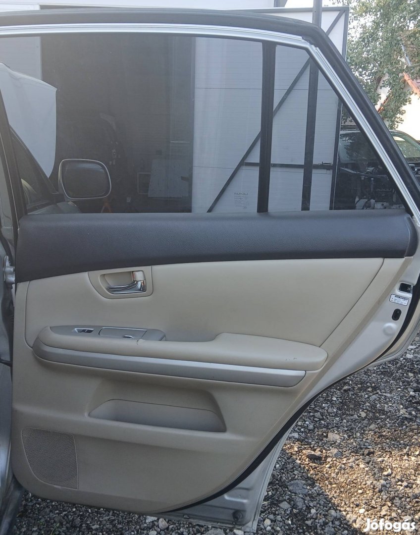 Lexus RX 400h jobb első ajtó kárpit