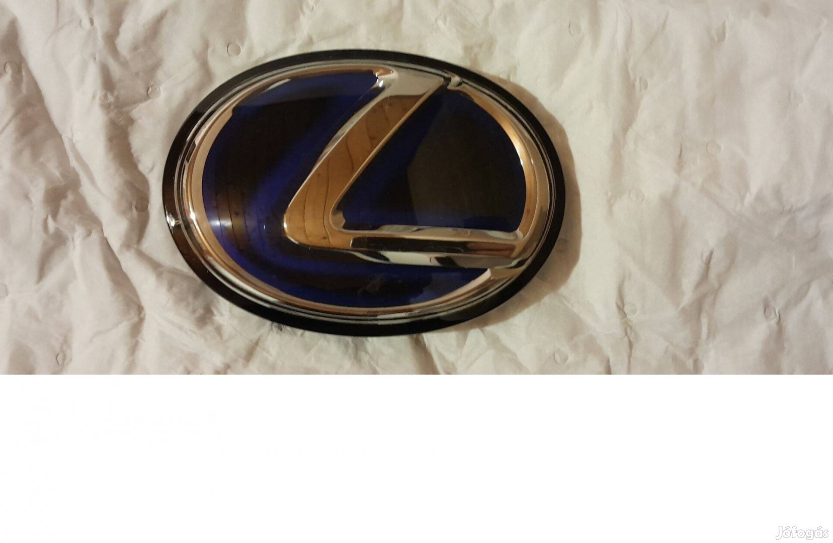 Lexus RX IV első díszrács embléma sérült