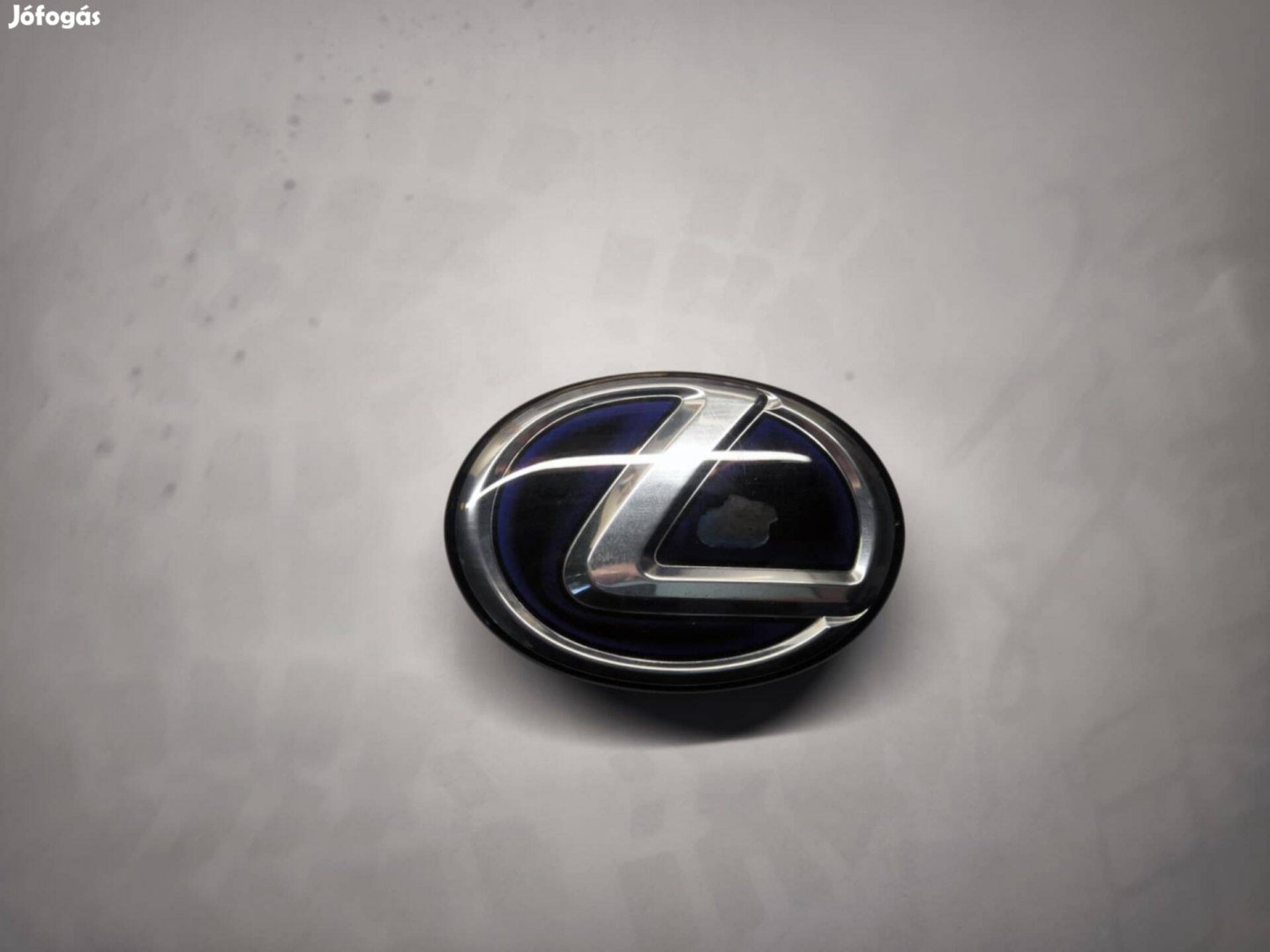 Lexus RX hátsó embléma