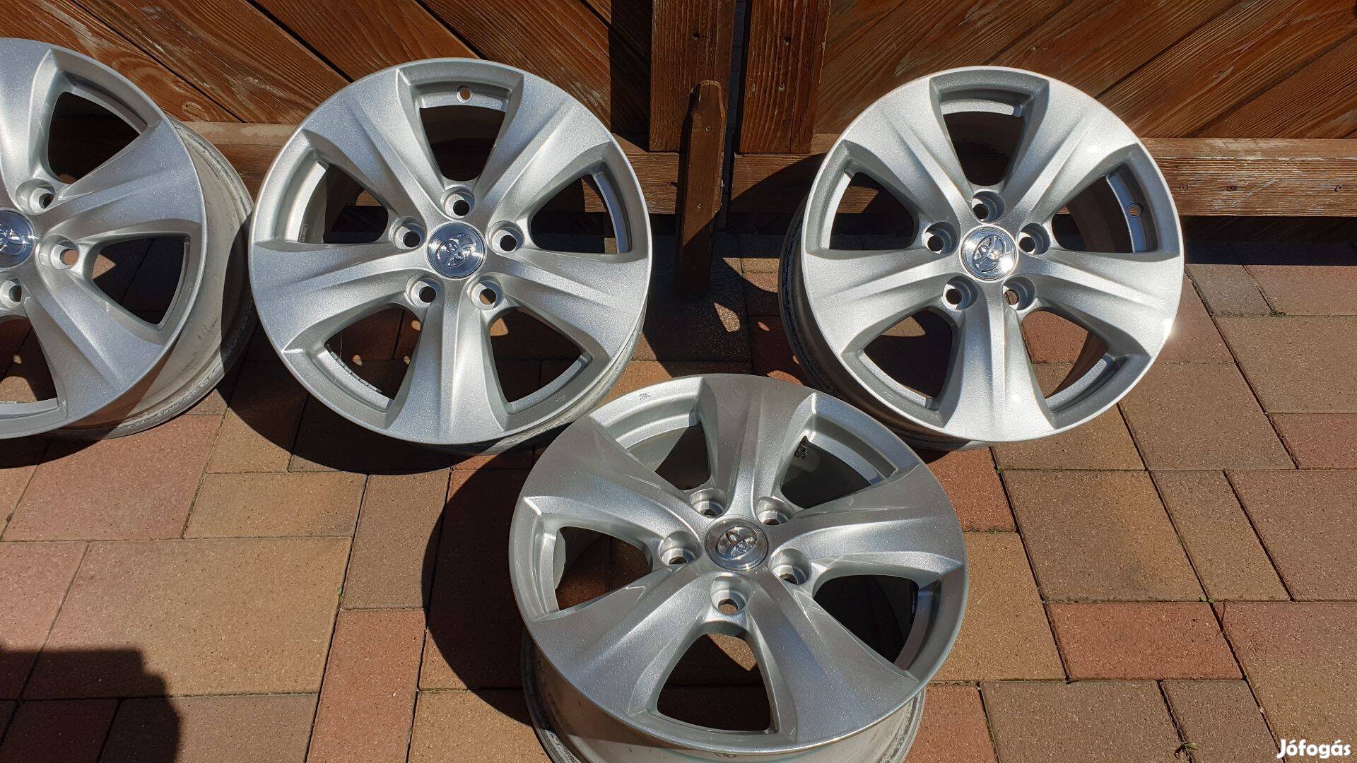 Lexus Toyota gyári alufelni 16" col ,karcmentes, új tpms szelep