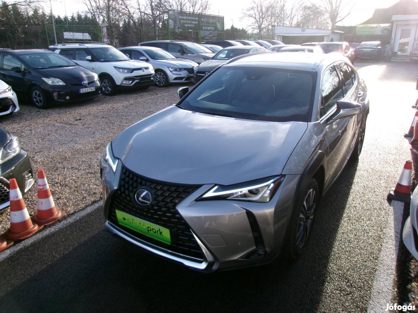 Lexus UX 250h Comfort CVT LED-E.Csomi-RAD+Kamer...