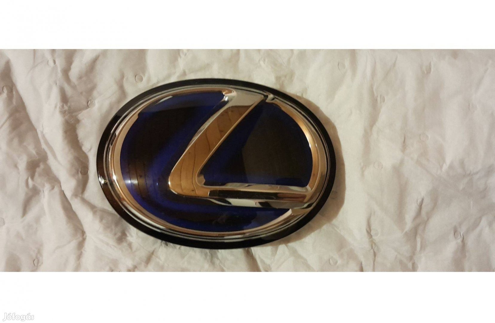 Lexus első díszrács embléma