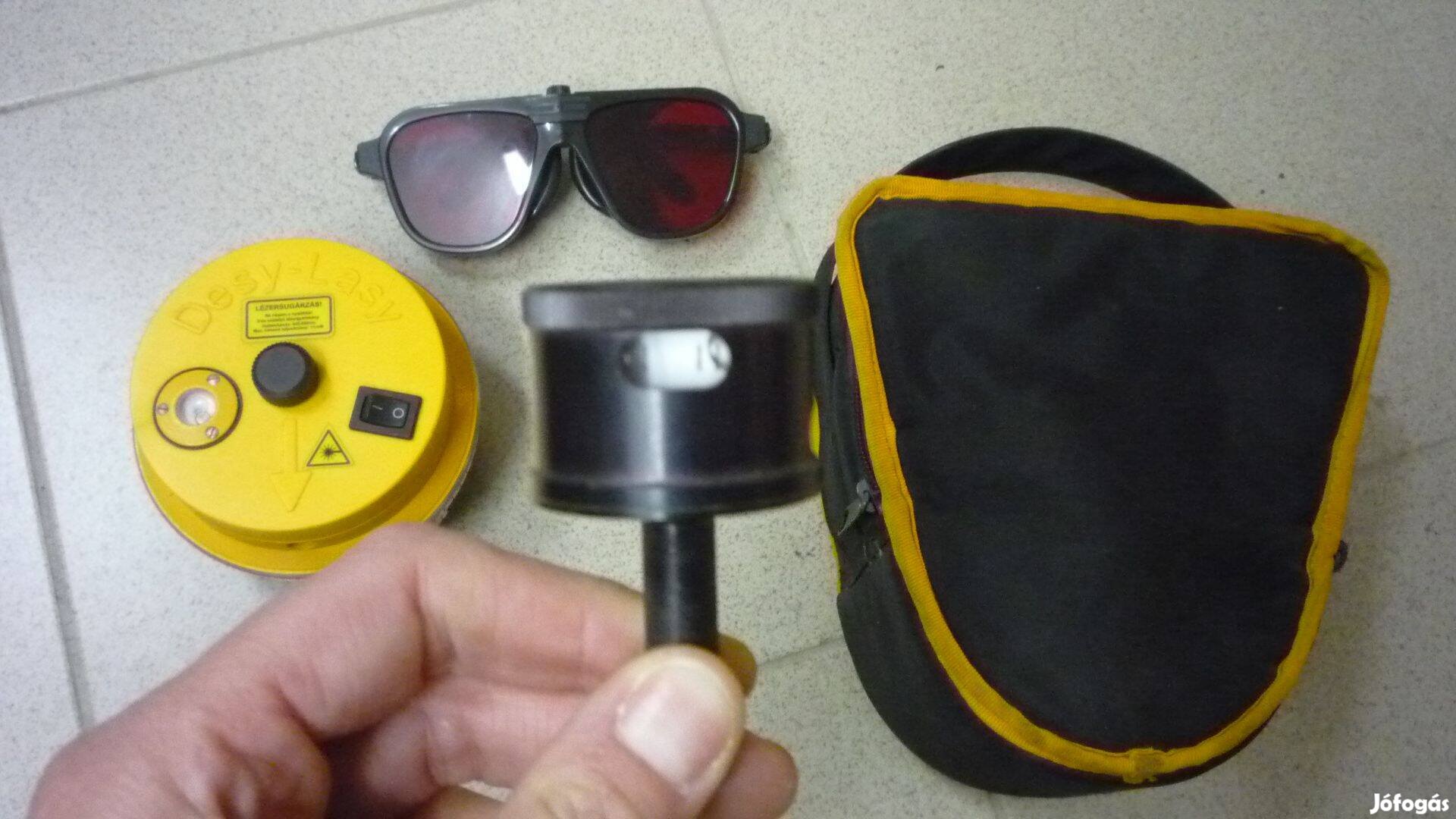 Lézeres síkkitűző vonalkitűző derékszög és pontkitűző Szemüveg + táska