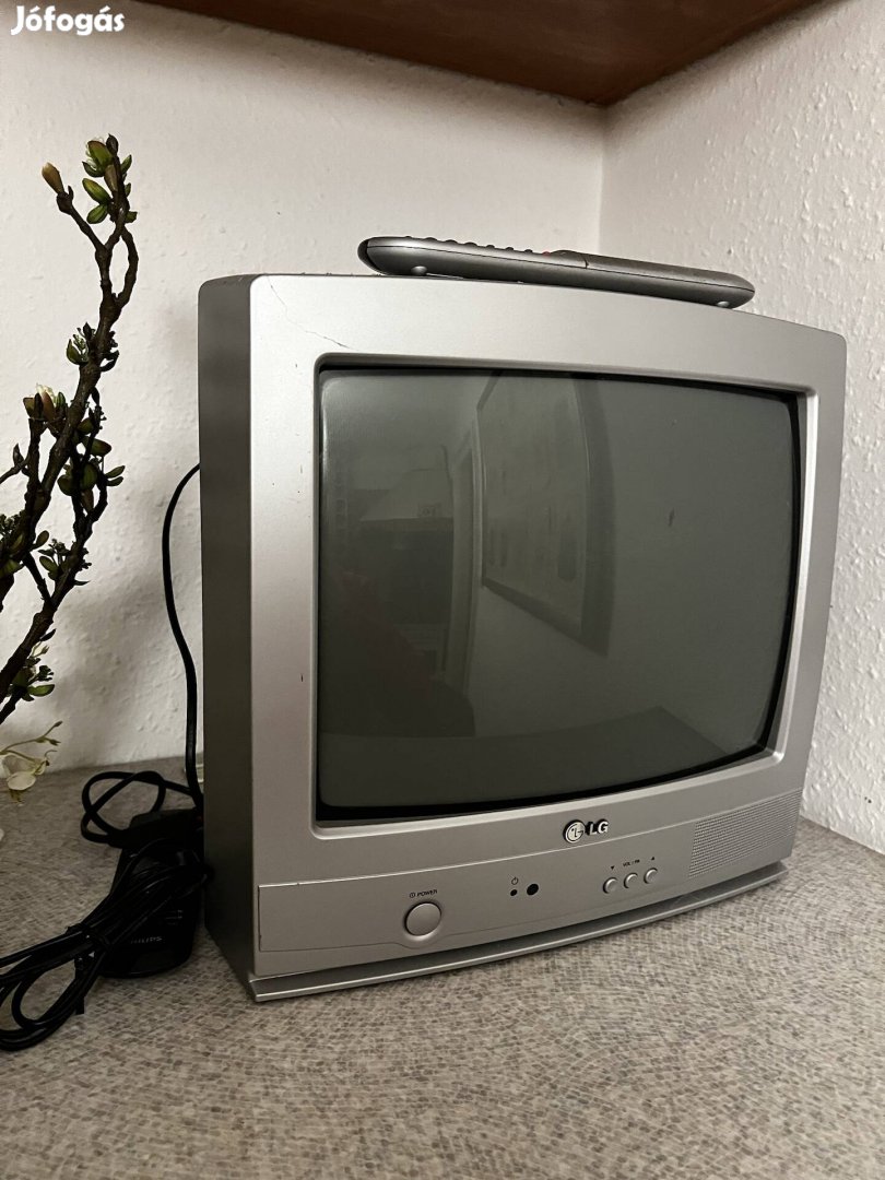 Lg hagyományos tv eladó távvezérlővel
