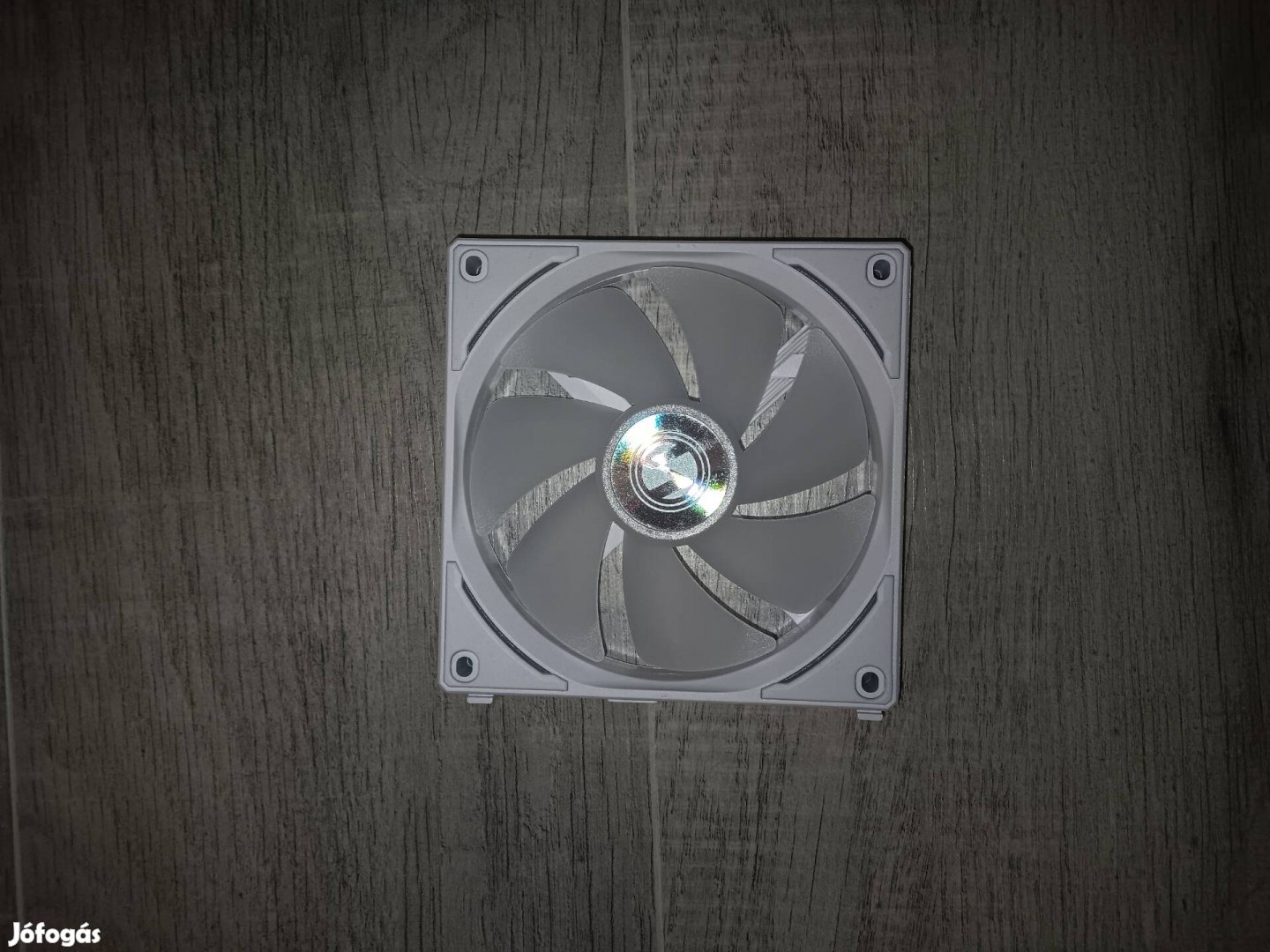 Lian Li AL120 Ventilátor