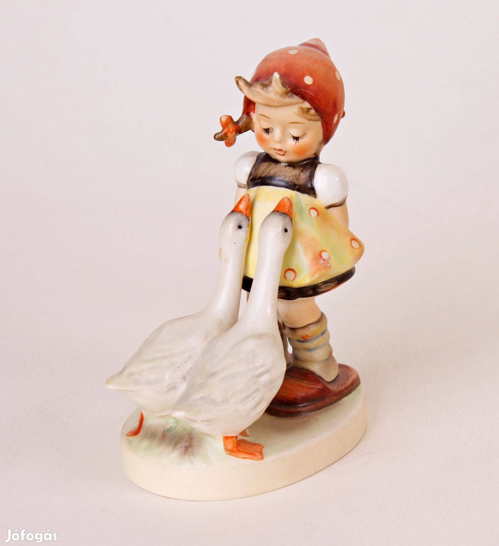 Libás lány (Goose girl) - 10 cm-es Hummel / Goebel porcelán figura