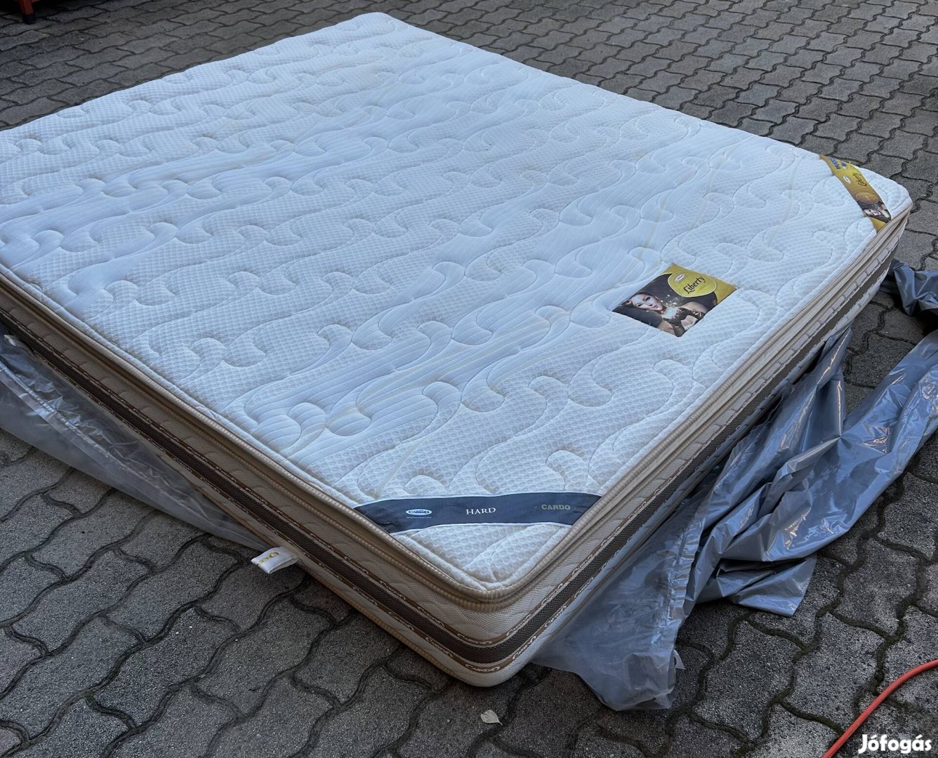 Liberty Gold 180x200 matrac, tisztított, megkímélt