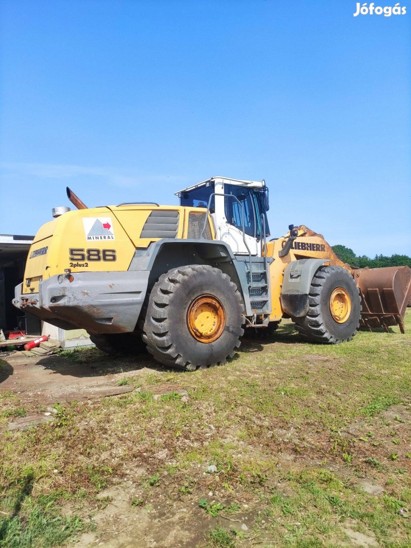 Liebherr 586 munkagép eladó