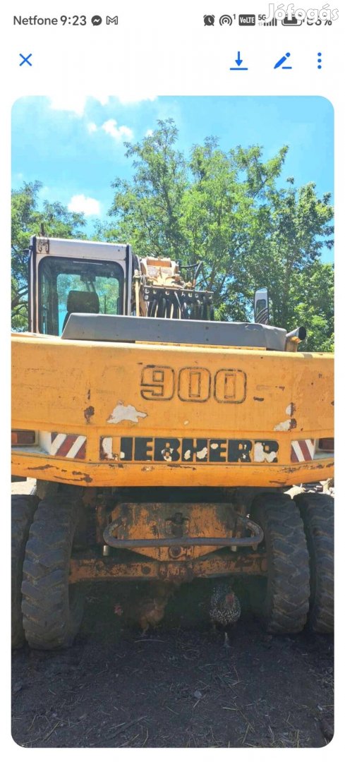 Liebherr 900