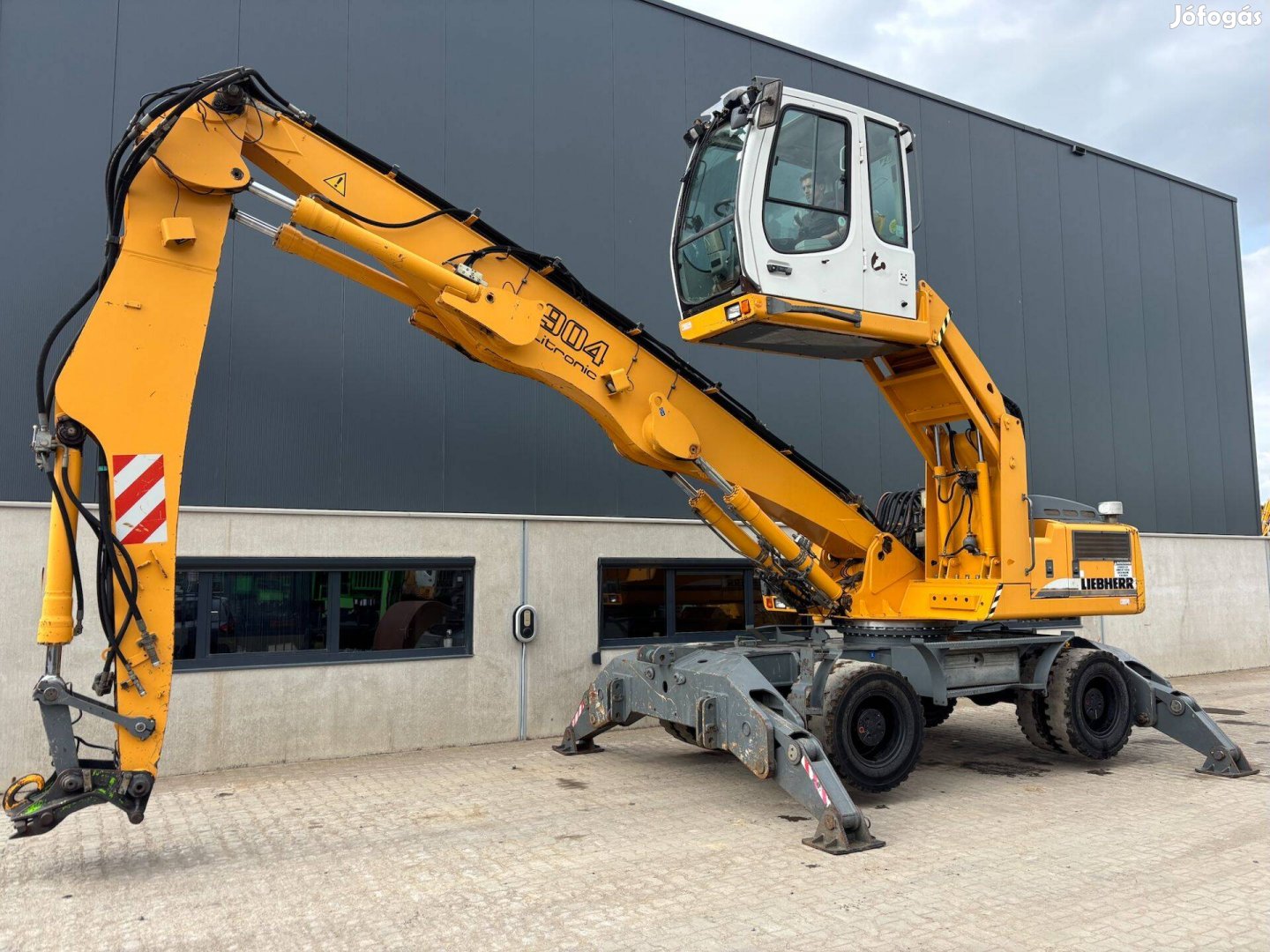 Liebherr A904C HD/ 10 348 üzemóra / Lízing 20%-tól