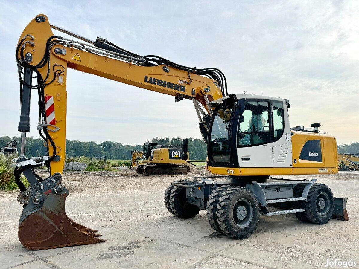 Liebherr A920 EW Litronic / 4000üó / Lízing 20%-tól