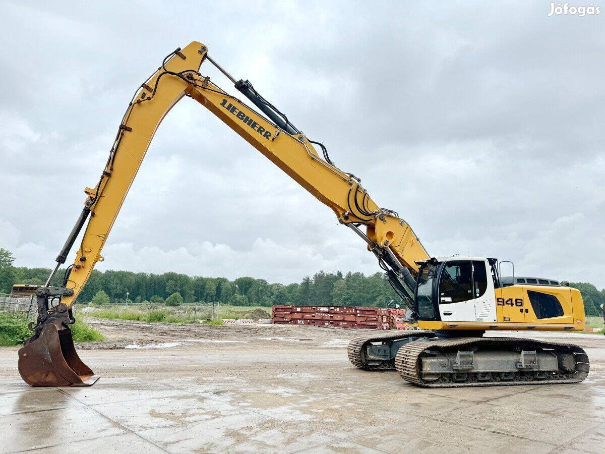 Liebherr R946LC Shd / 9.214 üzemóra / 18m gém/ Lízing 20%-tól