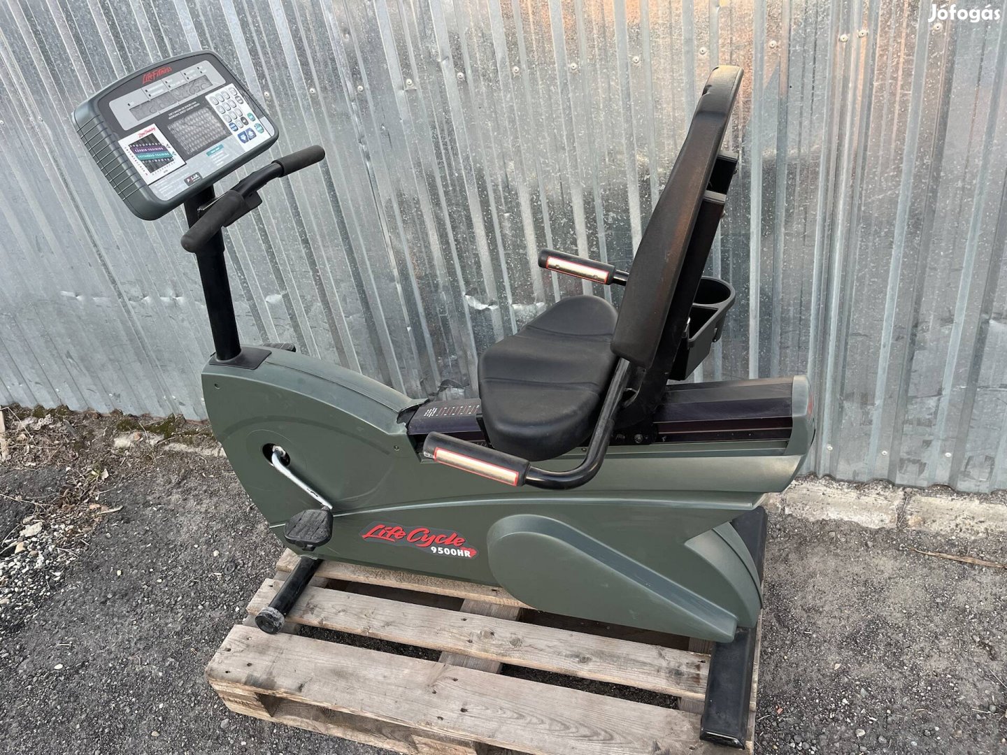 Life Fitness Fekvő Kerékpár