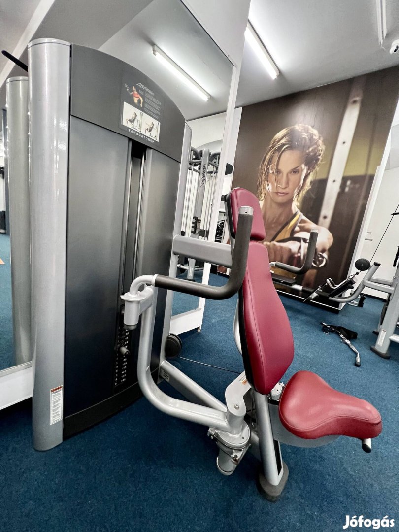 Life Fitness Signature széria