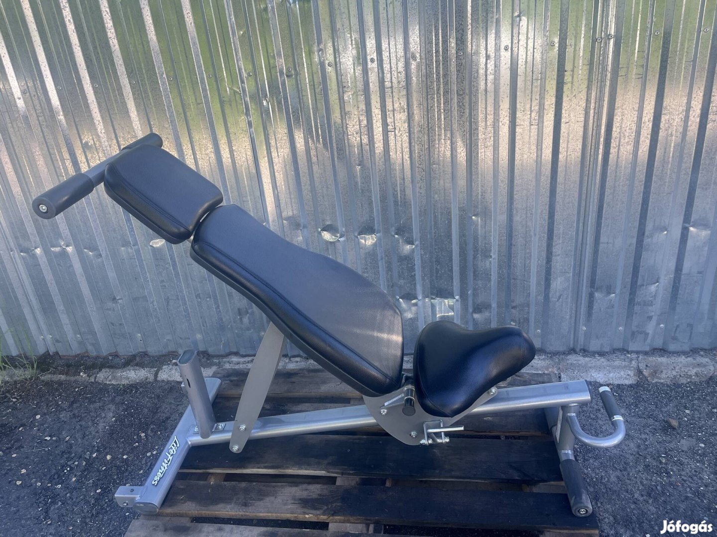 Life Fitness Univerzális Pad