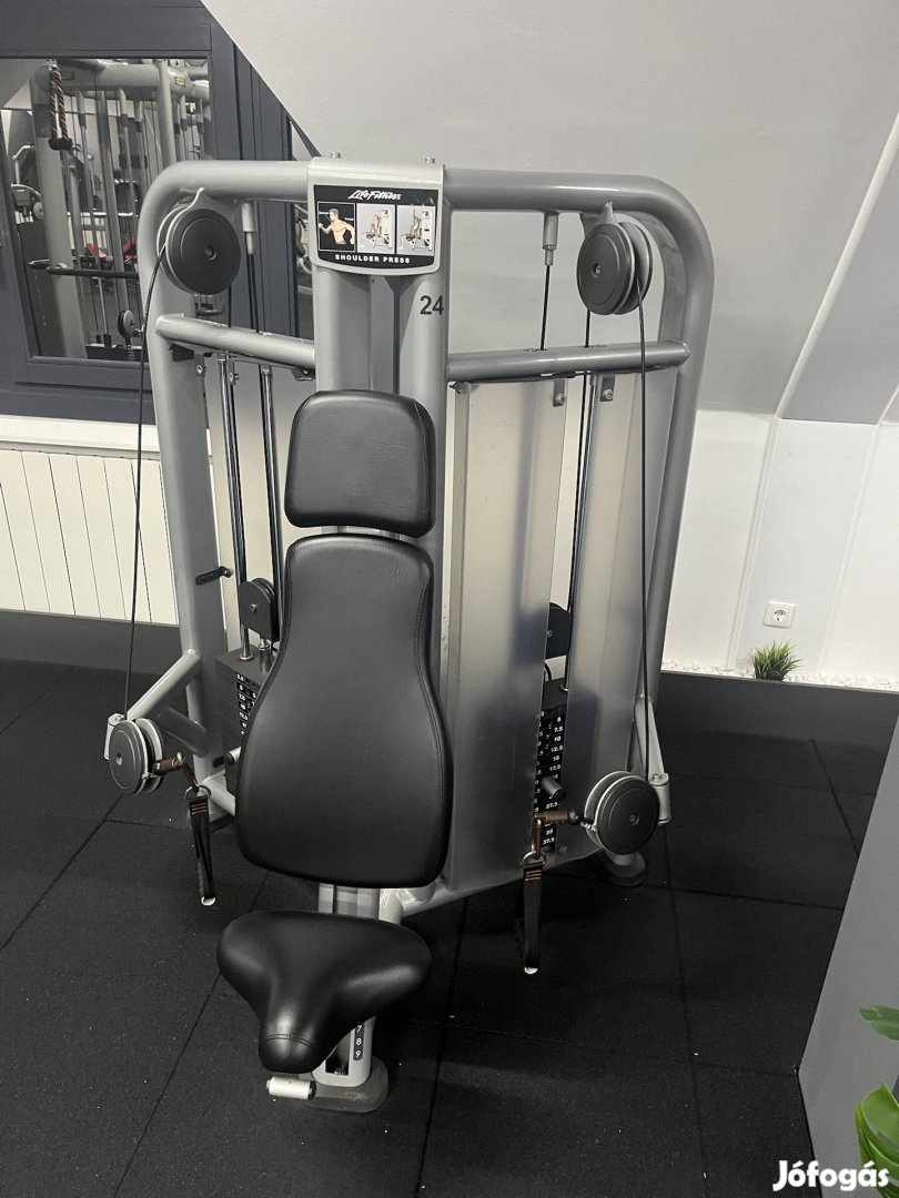 Life fitness vállgép Budapest